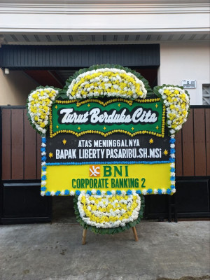 Papan Bunga Duka di Donokerto