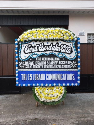 Papan Bunga Duka di Donokerto